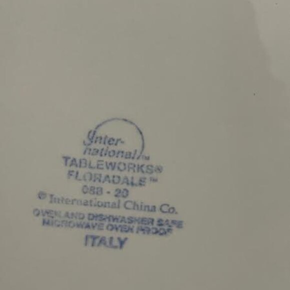 Extra Large Italian Serving Bowl Floral Design Italy - Picture 6 of 9